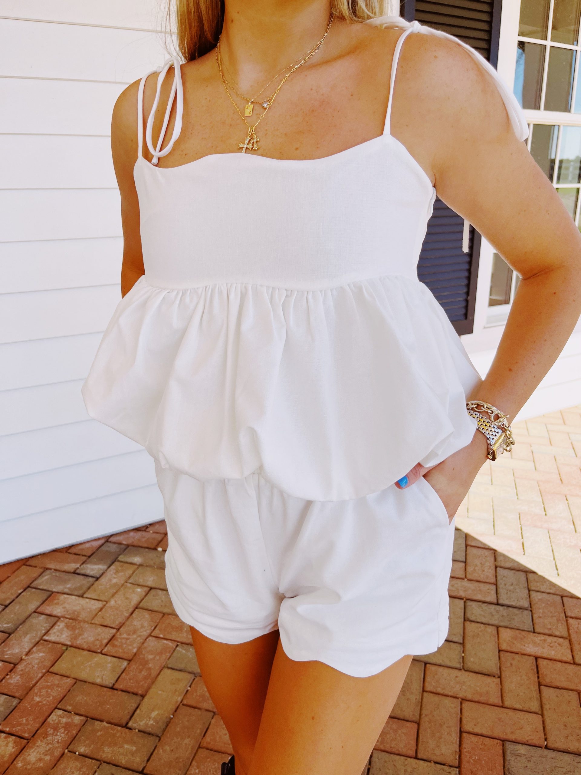 Ella Scalloped Linen Shorts - Off White
